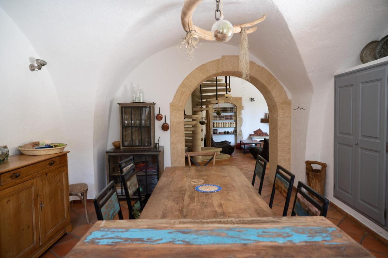 Une Chambre En Luberon Puyvert Buitenkant foto